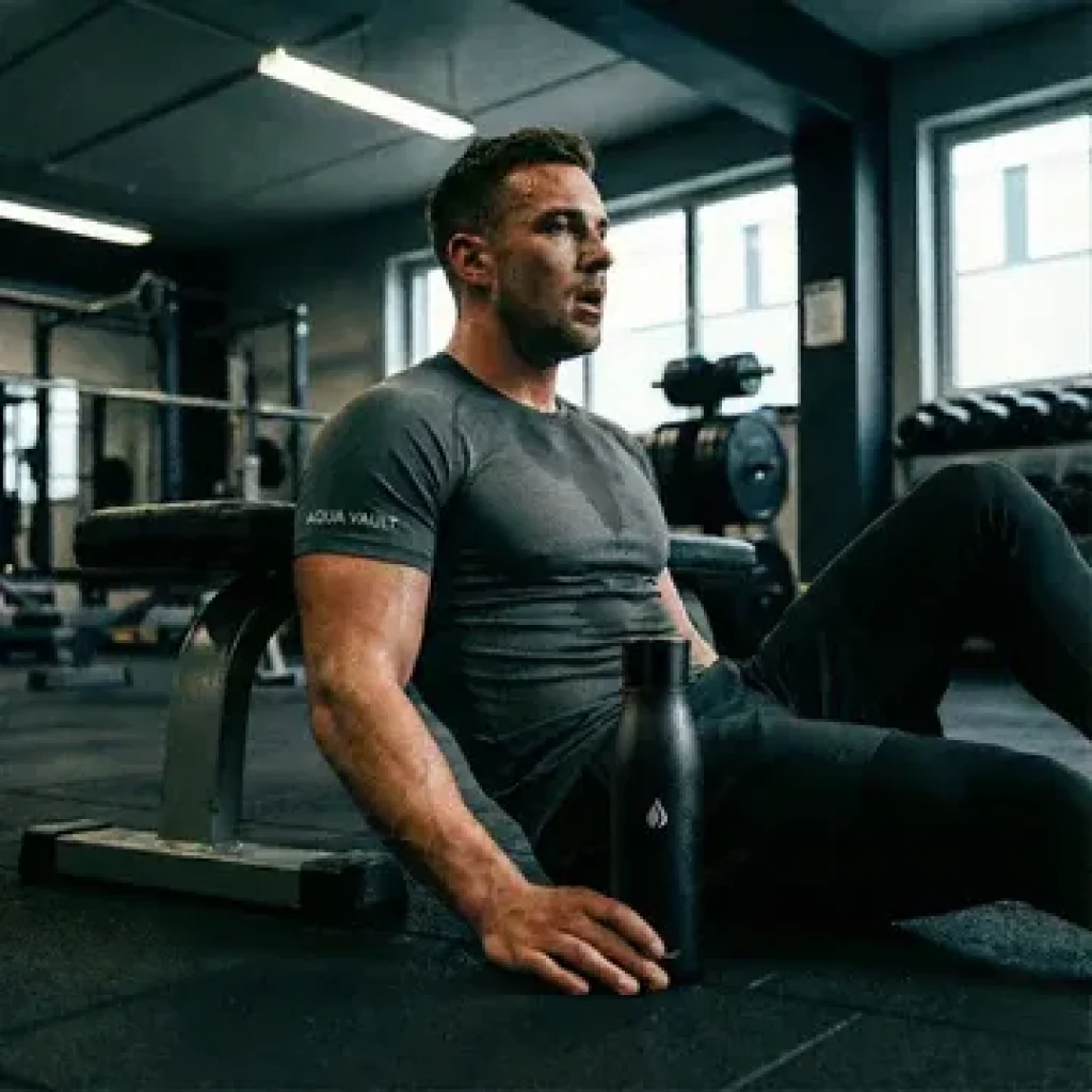 Sustainable Self-Cleaning Smart Water Bottle for Easy Hydration