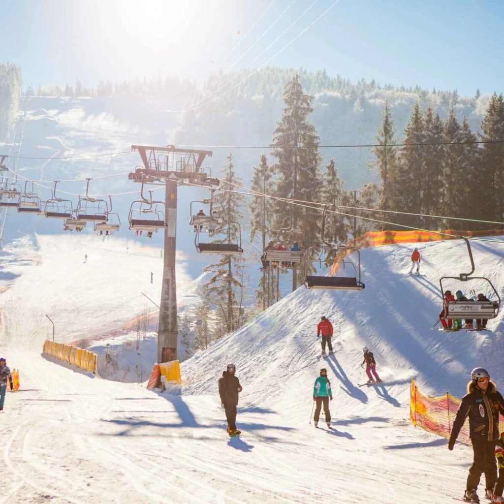 Dream Honeymoon Tour Package From Ahmedabad – Tailored & Romantic Getaway