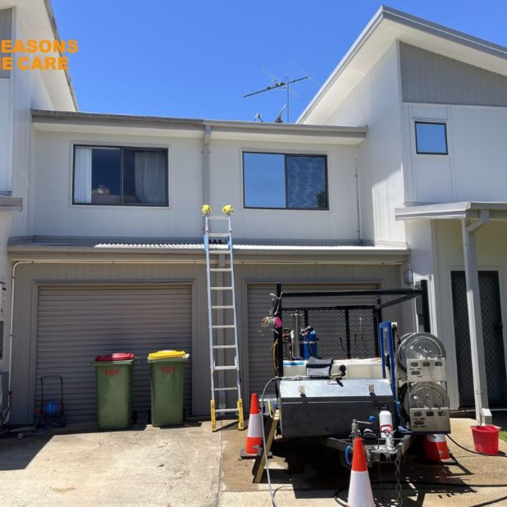 Brighten Your Panels: Expert Cleaning for Australian Roof Systems