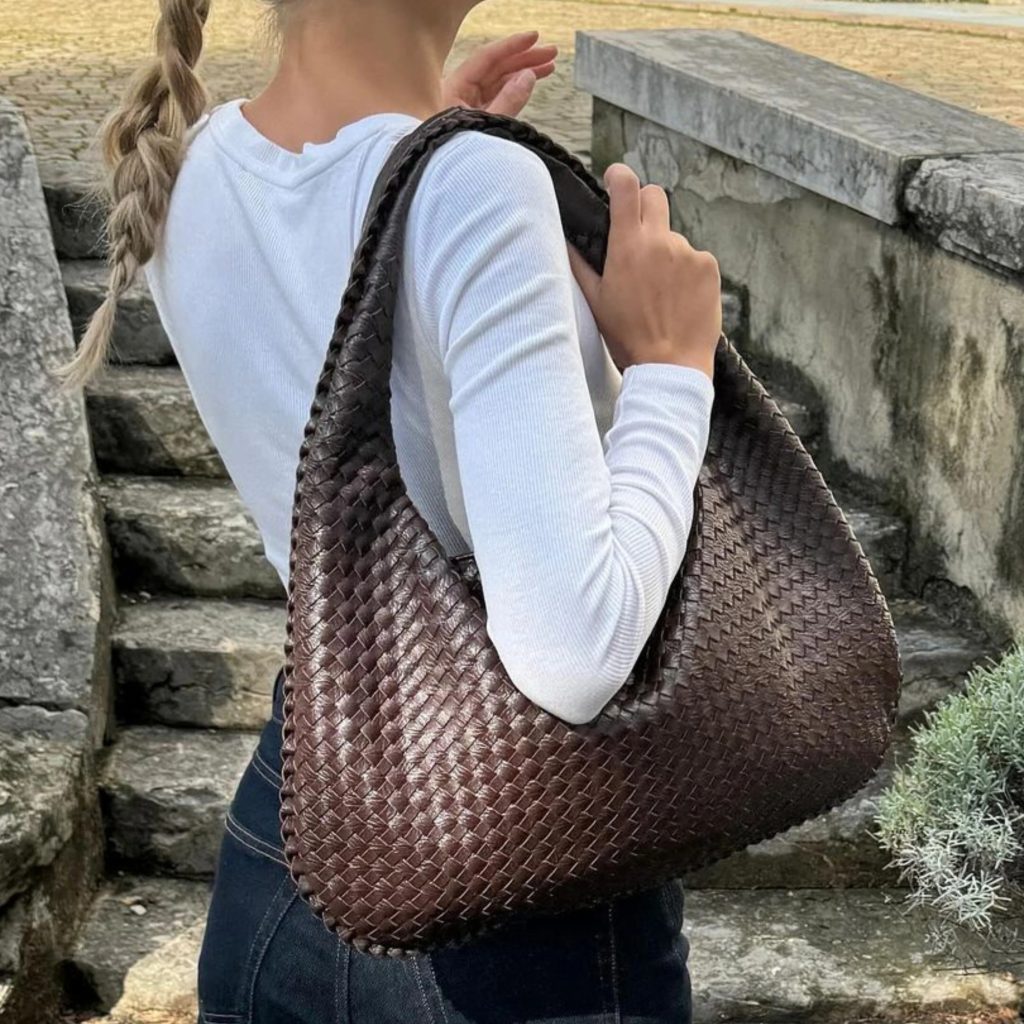 Chic Quilted Puffer Carryall Bag for Everyday Use