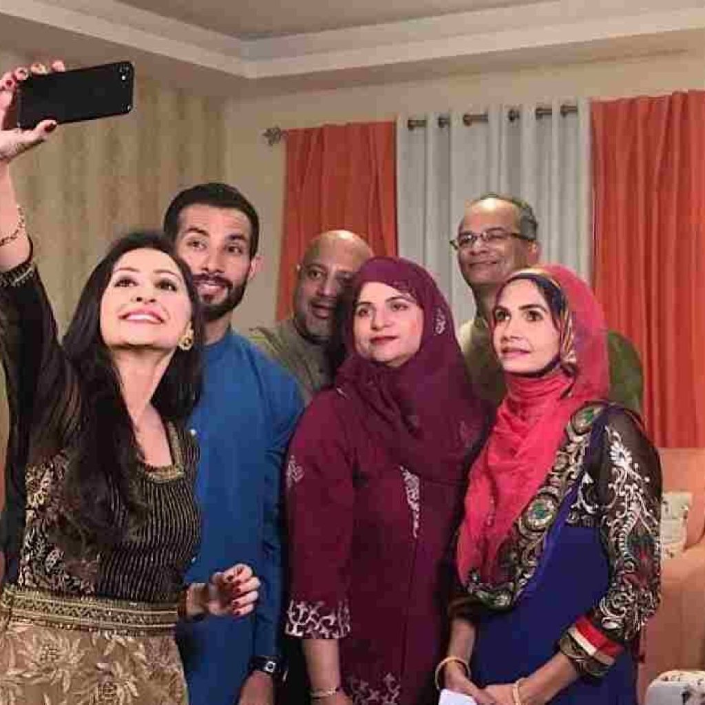 Your Ultimate Dubai Party Host: Charismatic Anchor for Unforgettable Evenings