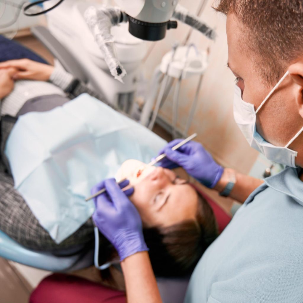 Transform Your Smile with Expert Dental Implants in Winnipeg Transform Your Smile with Expert Dental Implants in Winnipeg