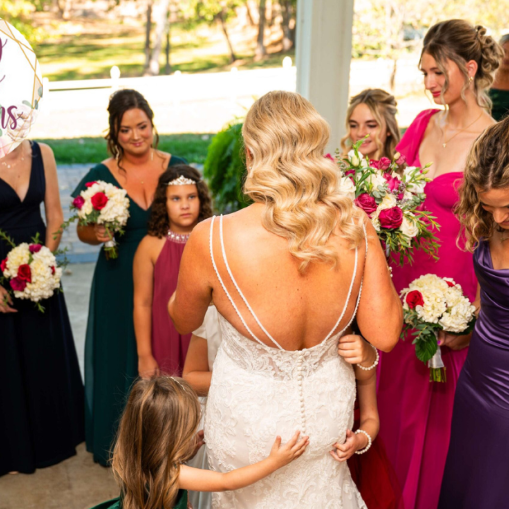 Light-filled Cleveland wedding photography that feels effortlessly you