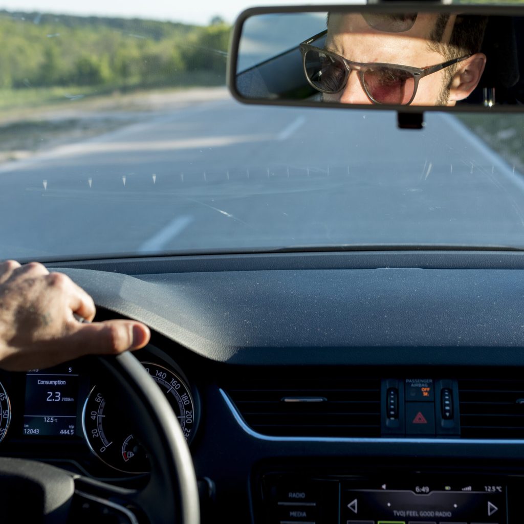 Pointe-Claire Driving School: Learn with Confidence and Flexibility Pointe-Claire Driving School: Learn with Confidence and Flexibility