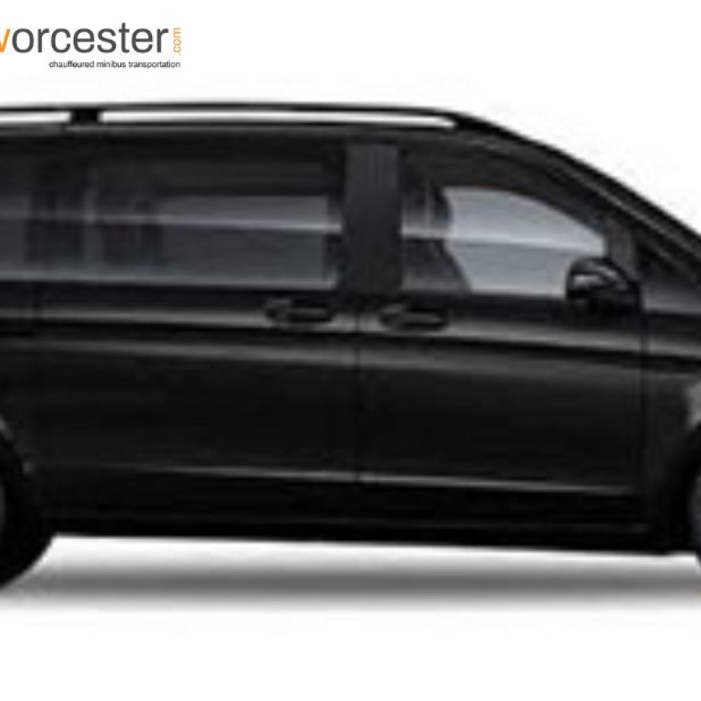Reliable Worcester Minibus Hire with Driver for Groups Reliable Worcester Minibus Hire with Driver for Groups