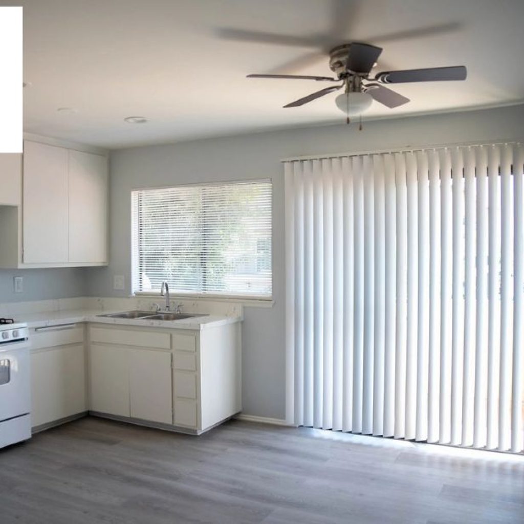 Discover Modern Lakewood Living: Spacious, Convenient Apartments