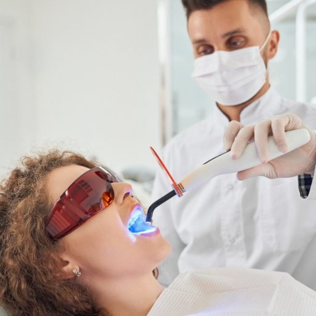 Full Mouth Dental Implants: A Complete Smile Solution Full Mouth Dental Implants: A Complete Smile Solution