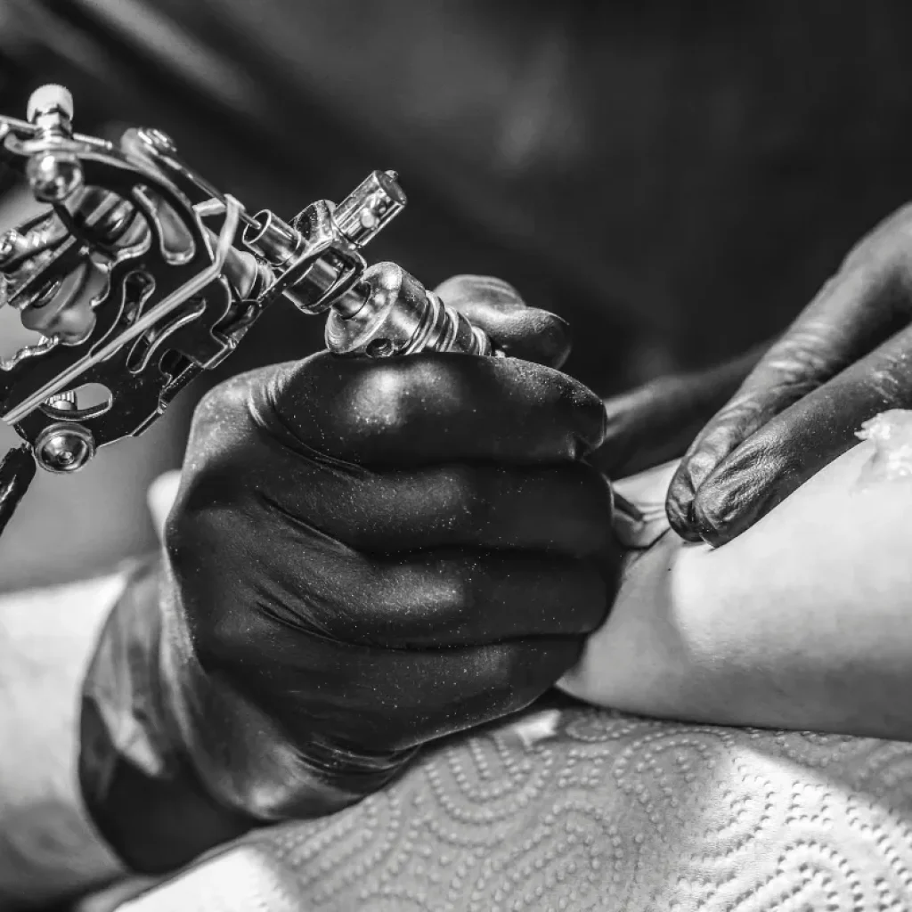 Unveil Traditional-Inspired Ink: Meet a Renowned Japanese Tattoo Artisan Unveil Traditional-Inspired Ink: Meet a Renowned Japanese Tattoo Artisan