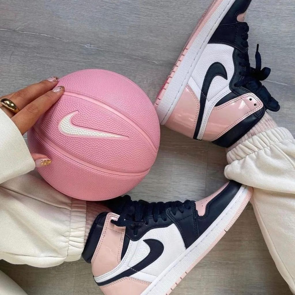 Iconic sneaker in sleek black finish for everyday style