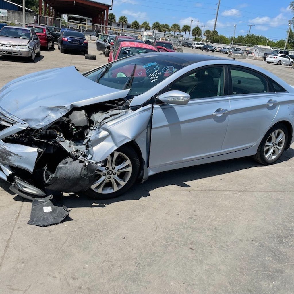 Get Fast Cash for Weighed-Down Cars in Fort Lauderdale