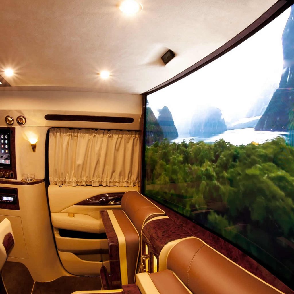 Elite Travel in a Private Luxury SUV: Bespoke Comfort and Privacy