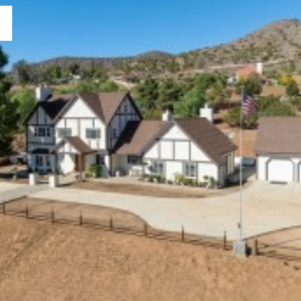 Find Your Dream Home in Huntington Beach with Local Experts Find Your Dream Home in Huntington Beach with Local Experts