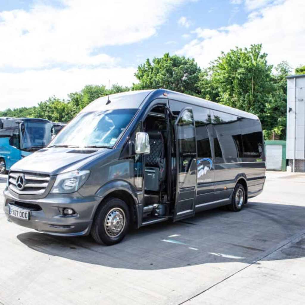Reliable Cheltenham Transport: Your Go-To Minibus Hire Solution Reliable Cheltenham Transport: Your Go-To Minibus Hire Solution