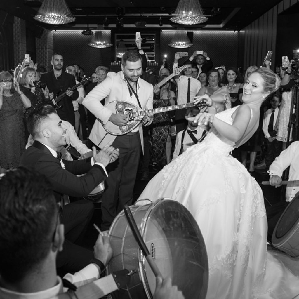 Melbourne Greek music for weddings: bouzouki specialist