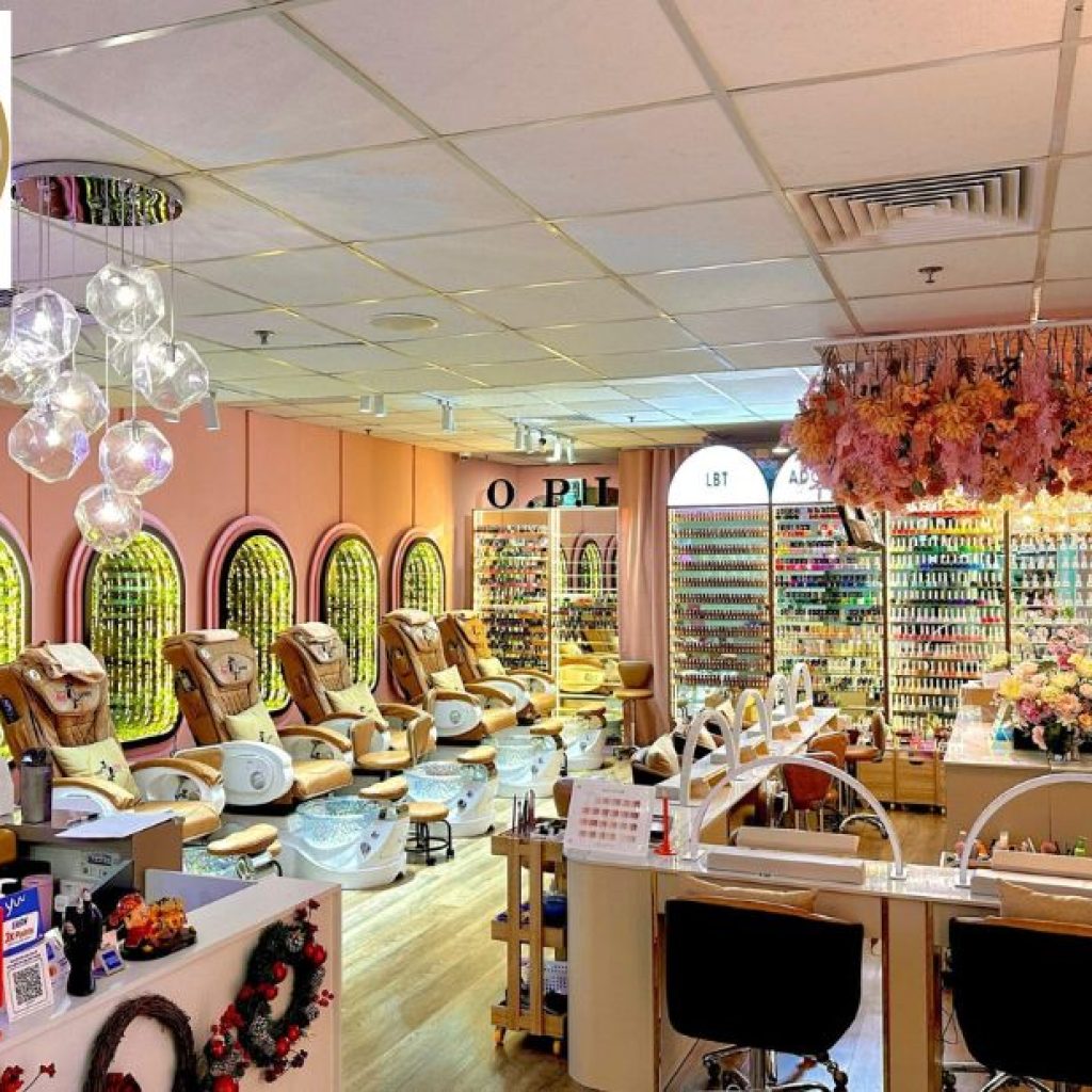 Luxurious nails in the heart of Singapore for every style