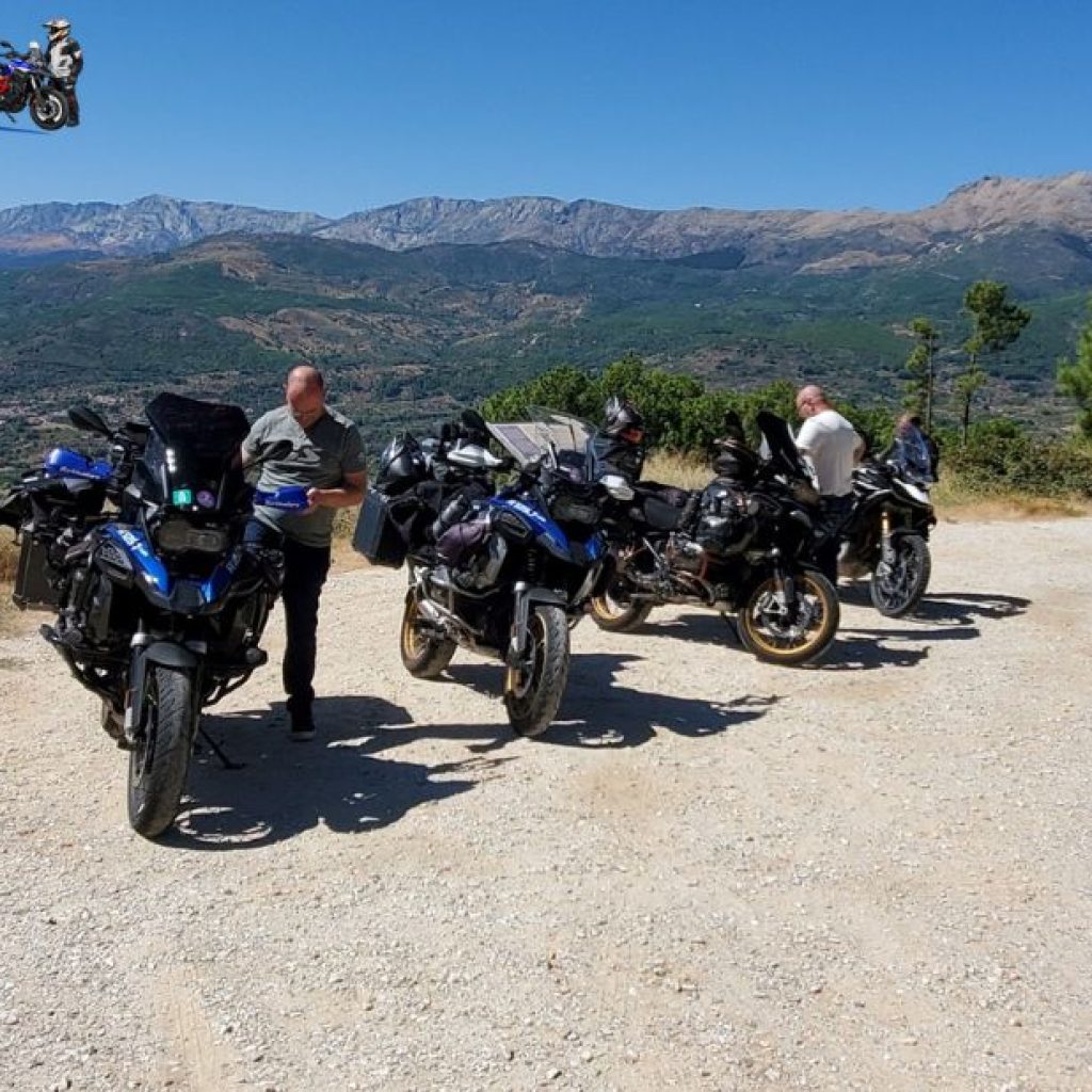 Riders’ Guide to an Unforgettable Alpine Motorcycle Journey Riders’ Guide to an Unforgettable Alpine Motorcycle Journey