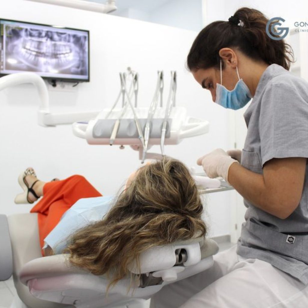 Cuidado dental infantil en Bollullos: confianza y sonrisas sanas