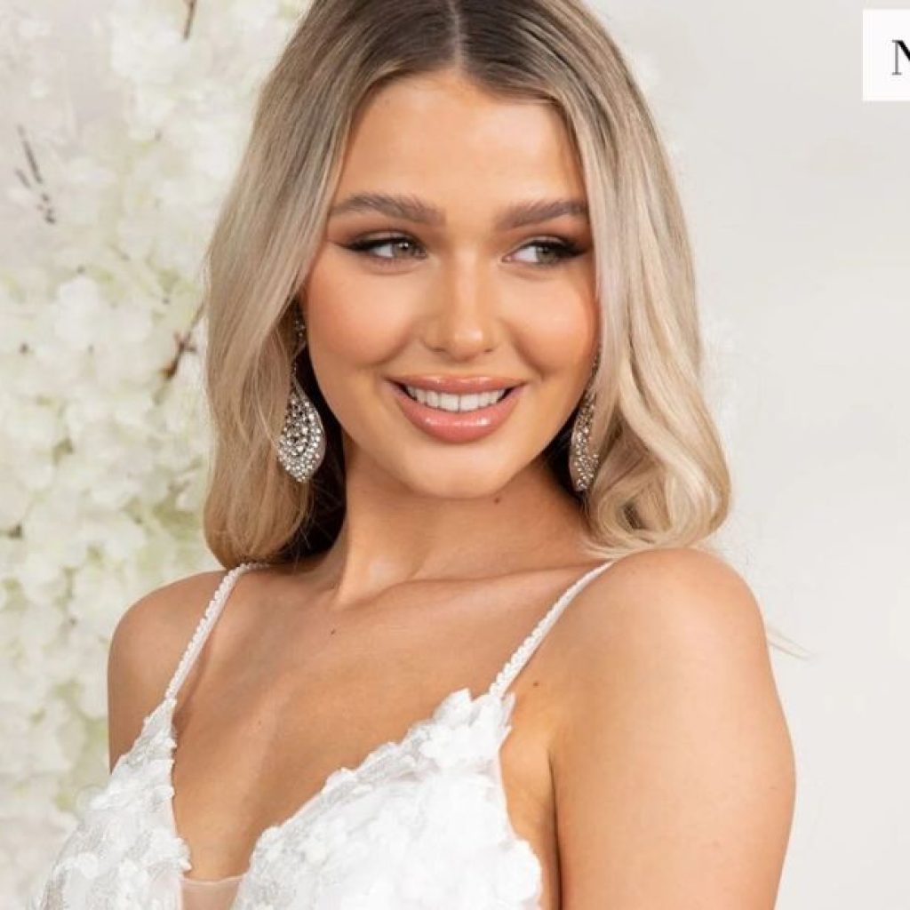 Gleaming party-ready mini dress for standout nights Gleaming party-ready mini dress for standout nights